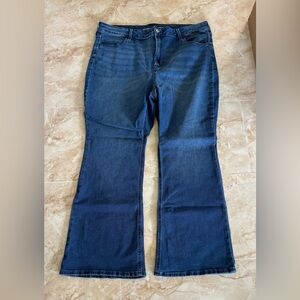 Old navy high rise wow flare jeans size 18 short